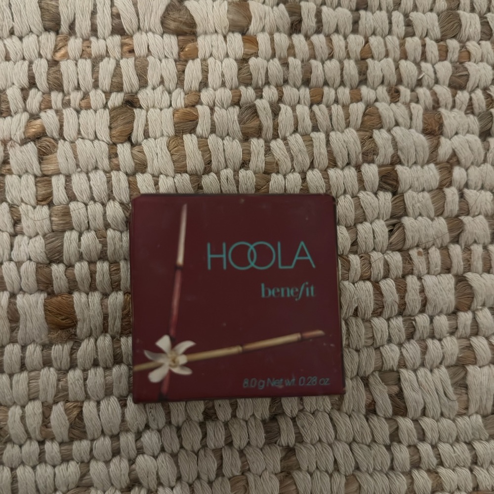 Benefit hola bronzer